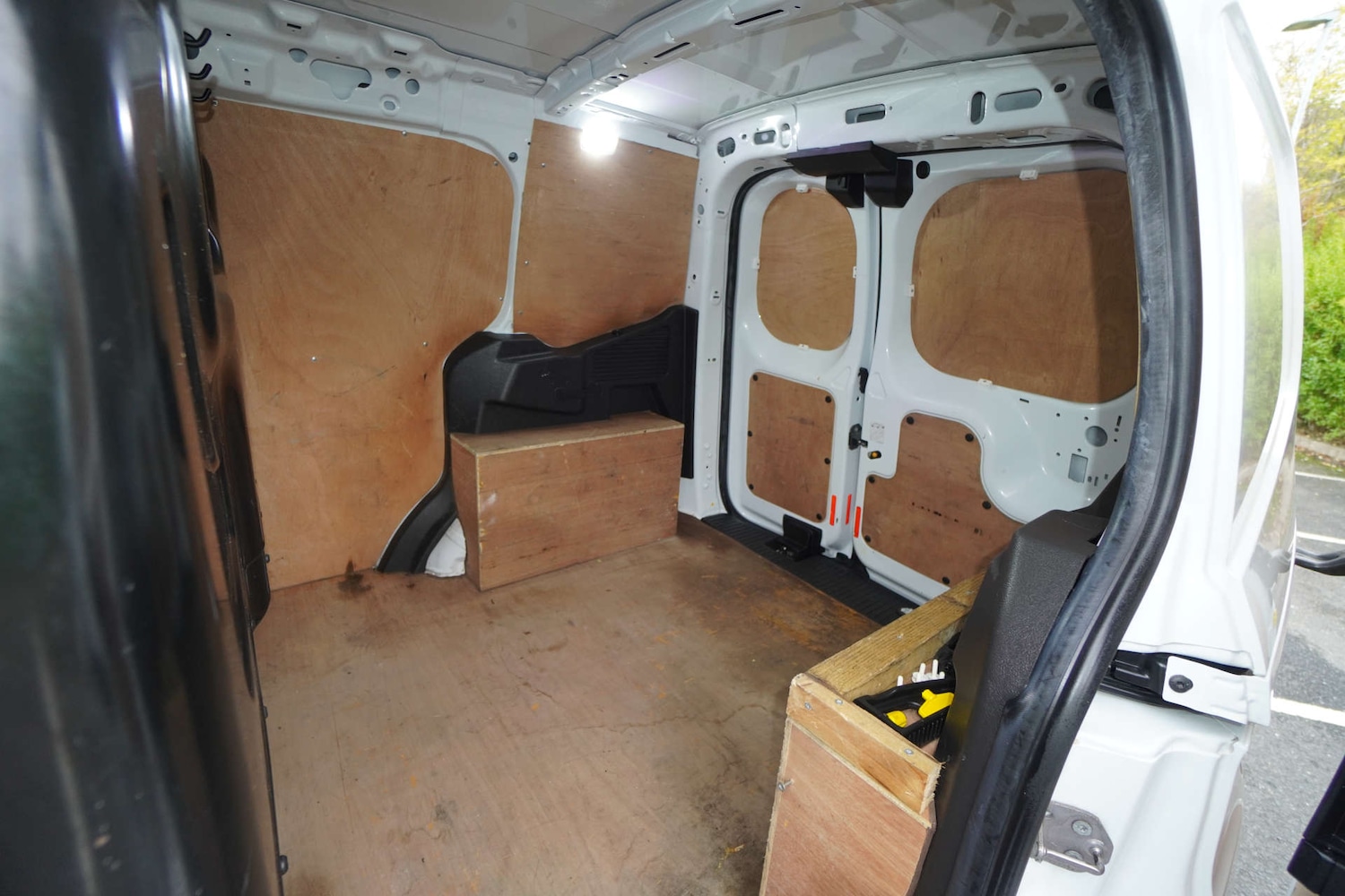 Used Ford Transit Courier 2018 for sale - 76601358: Photo 40