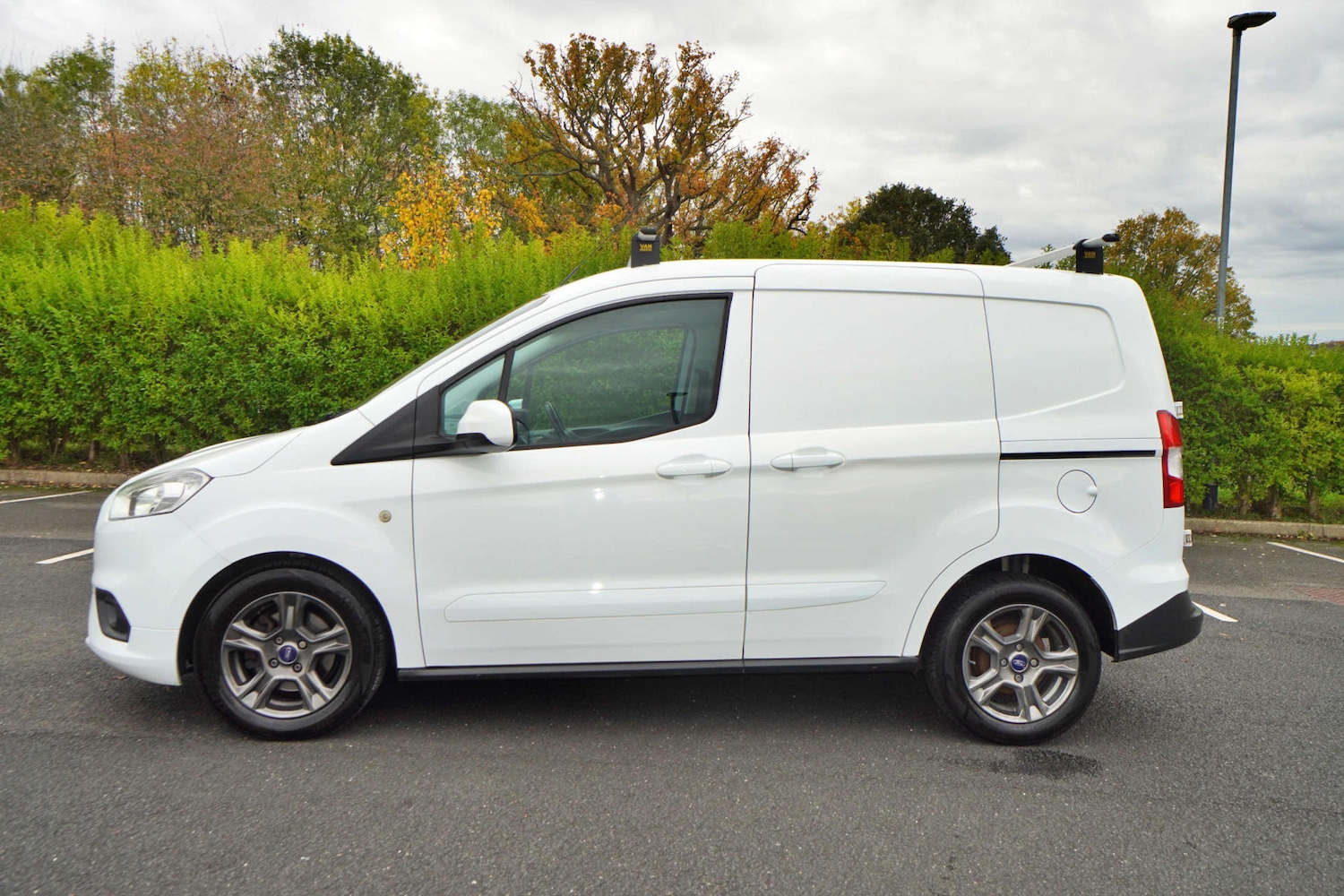 Used Ford Transit Courier 2018 for sale - 76601358: Photo 5