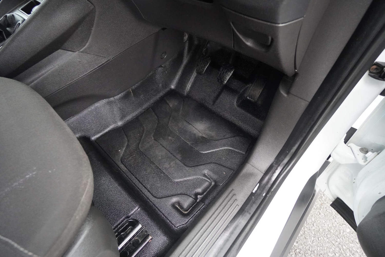 Used Ford Transit Courier 2018 for sale - 76601358: Photo 78