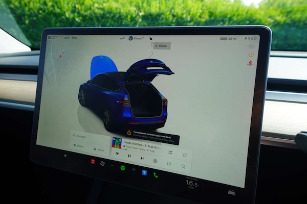 Used Tesla Model Y 2022 for sale - 74906890: Photo 53