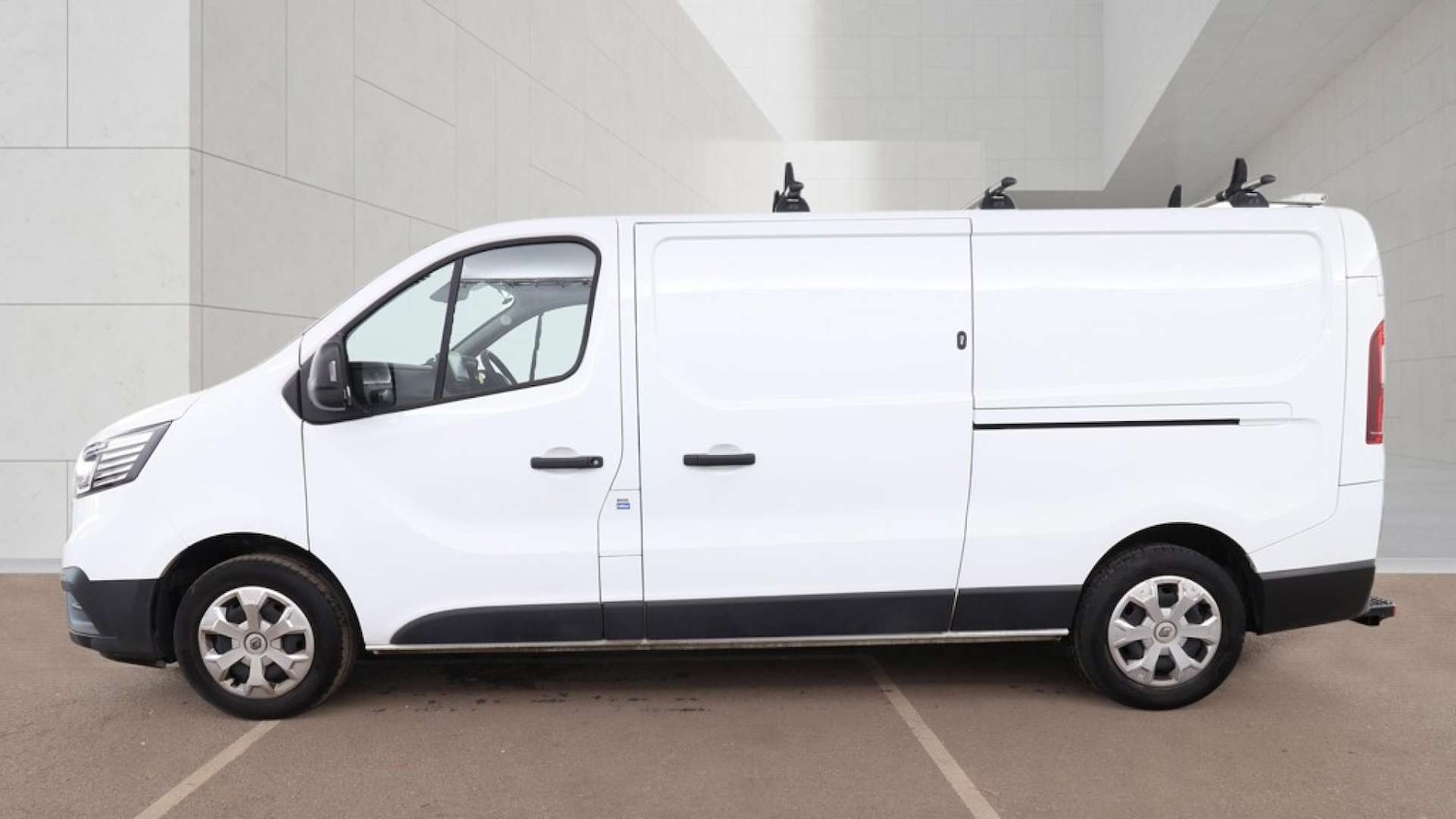 Used Renault Trafic 2023 for sale - 78183432: Photo 11