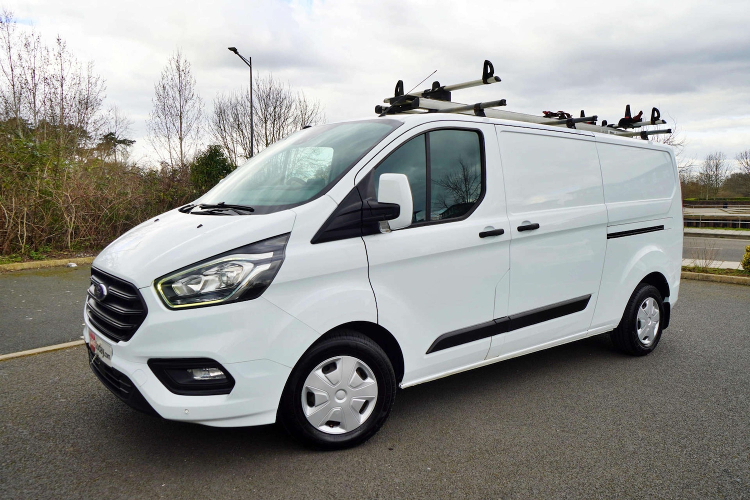 Used Ford Transit Custom 2019 for sale - 76977392: Photo 2