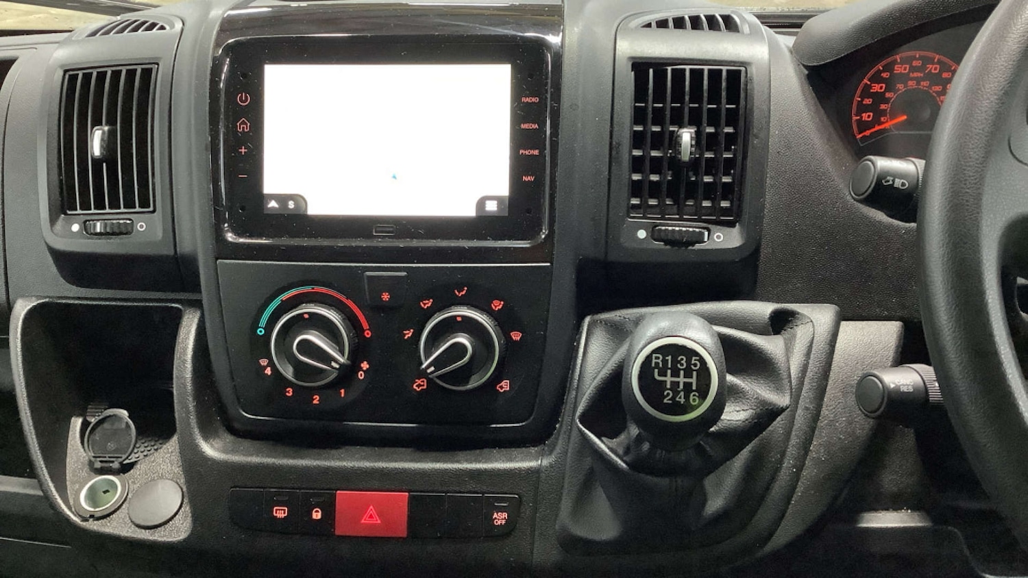 Used Vauxhall Movano 2024 for sale - 76966964: Photo 16