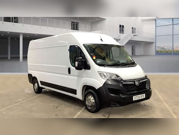 Vauxhall Movano feature image