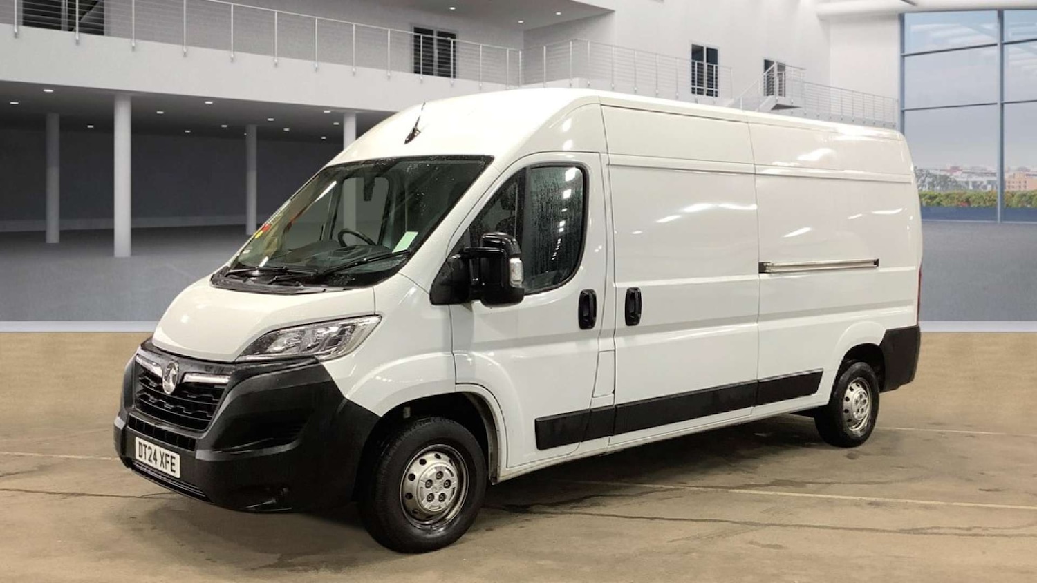 Used Vauxhall Movano 2024 for sale - 76966964: Photo 2