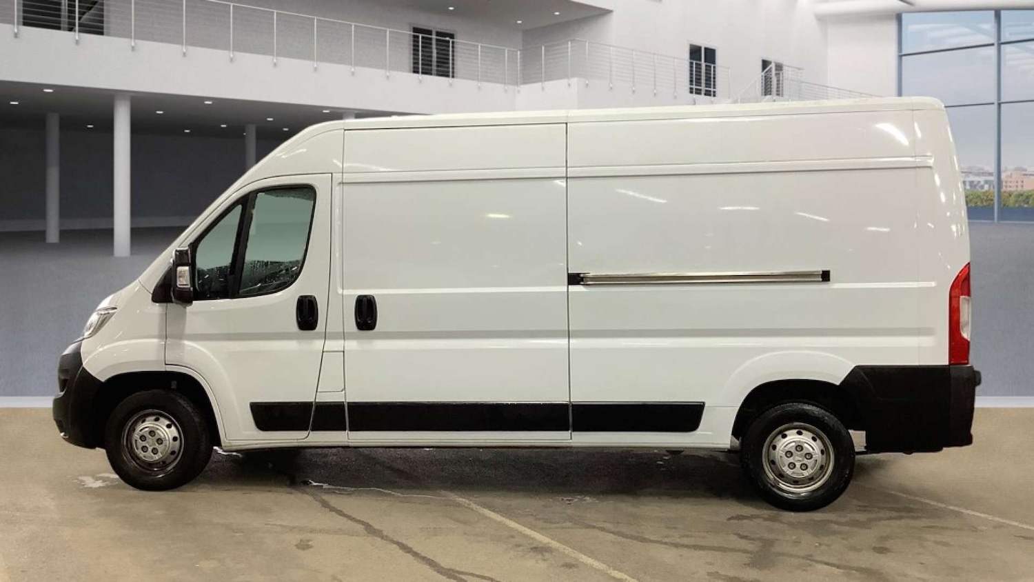Used Vauxhall Movano 2024 for sale - 76966964: Photo 8