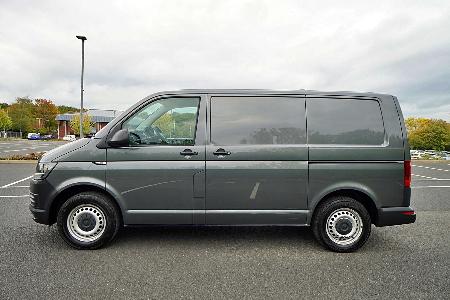 Used Volkswagen Transporter 2020 for sale - 77359985: Photo 11