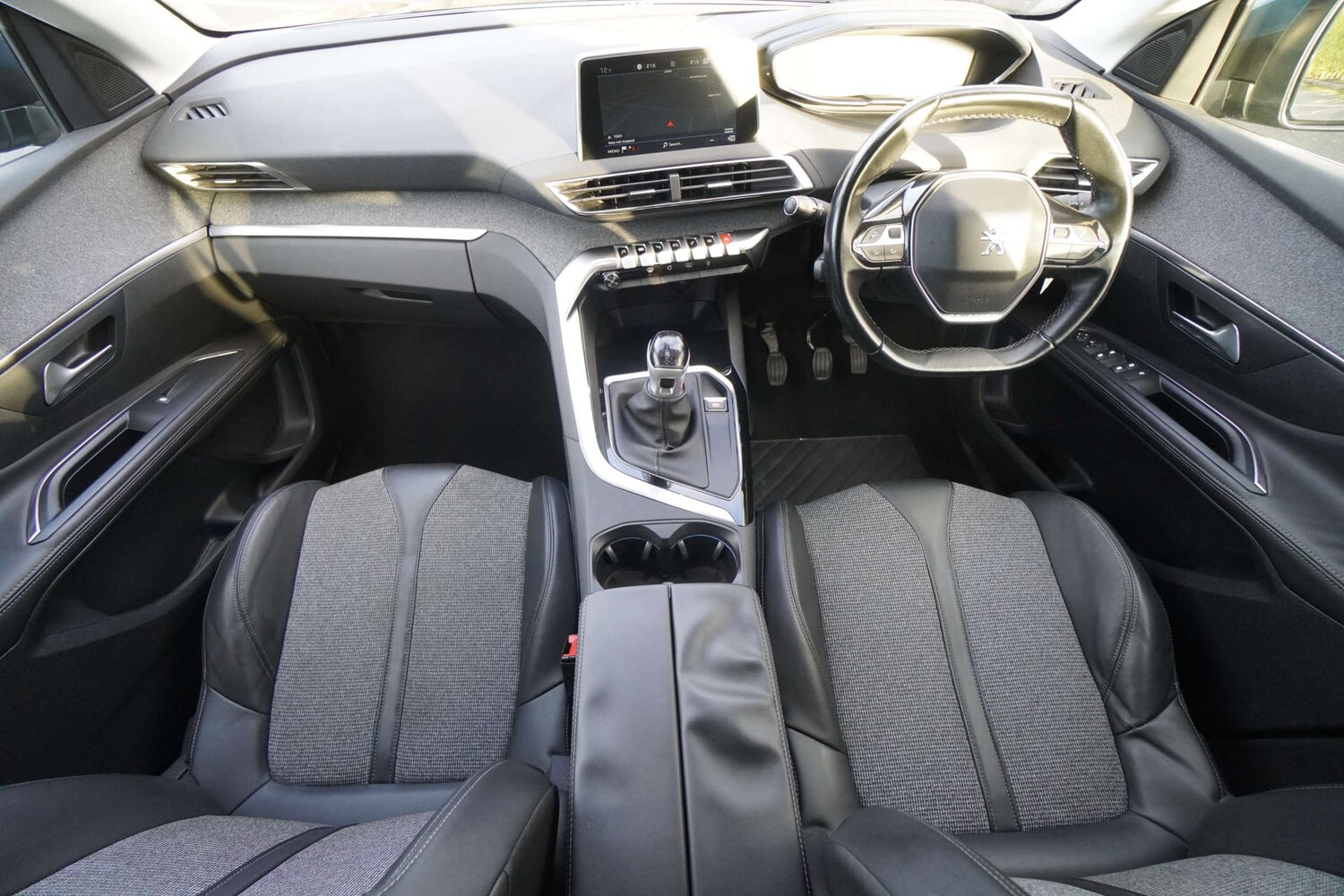 Used Peugeot 5008 2018 for sale - 76699680: Photo 10