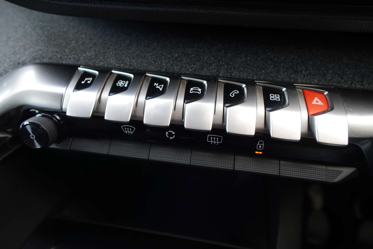 Used Peugeot 5008 2018 for sale - 76699680: Photo 59