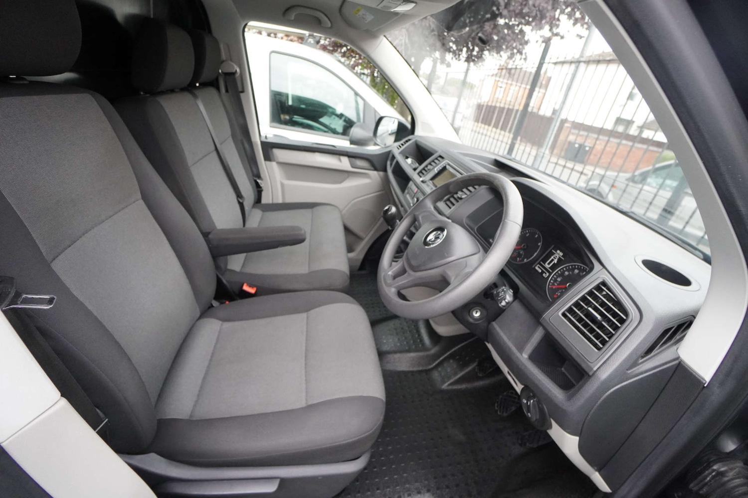 Used Volkswagen Transporter 2020 for sale - 76601350: Photo 10