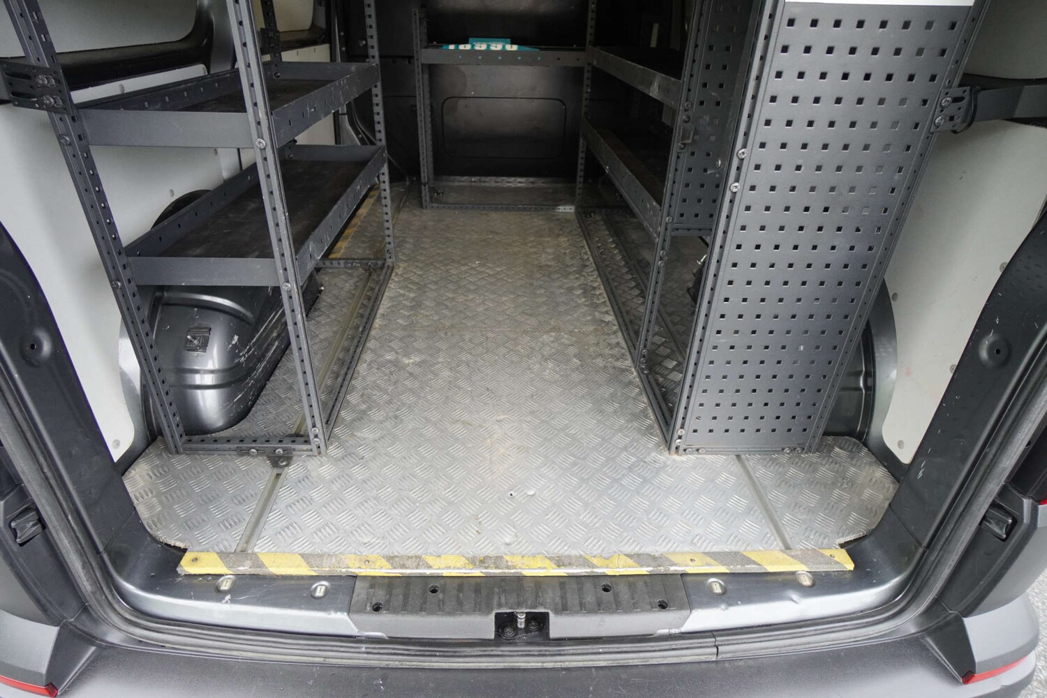 Used Volkswagen Transporter 2020 for sale - 76601350: Photo 38