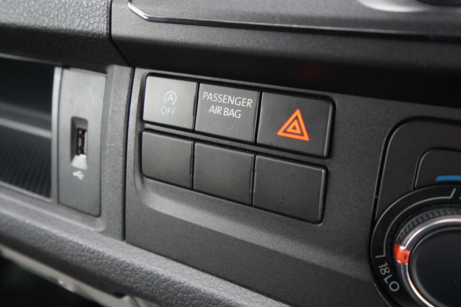 Used Volkswagen Transporter 2020 for sale - 76601350: Photo 65