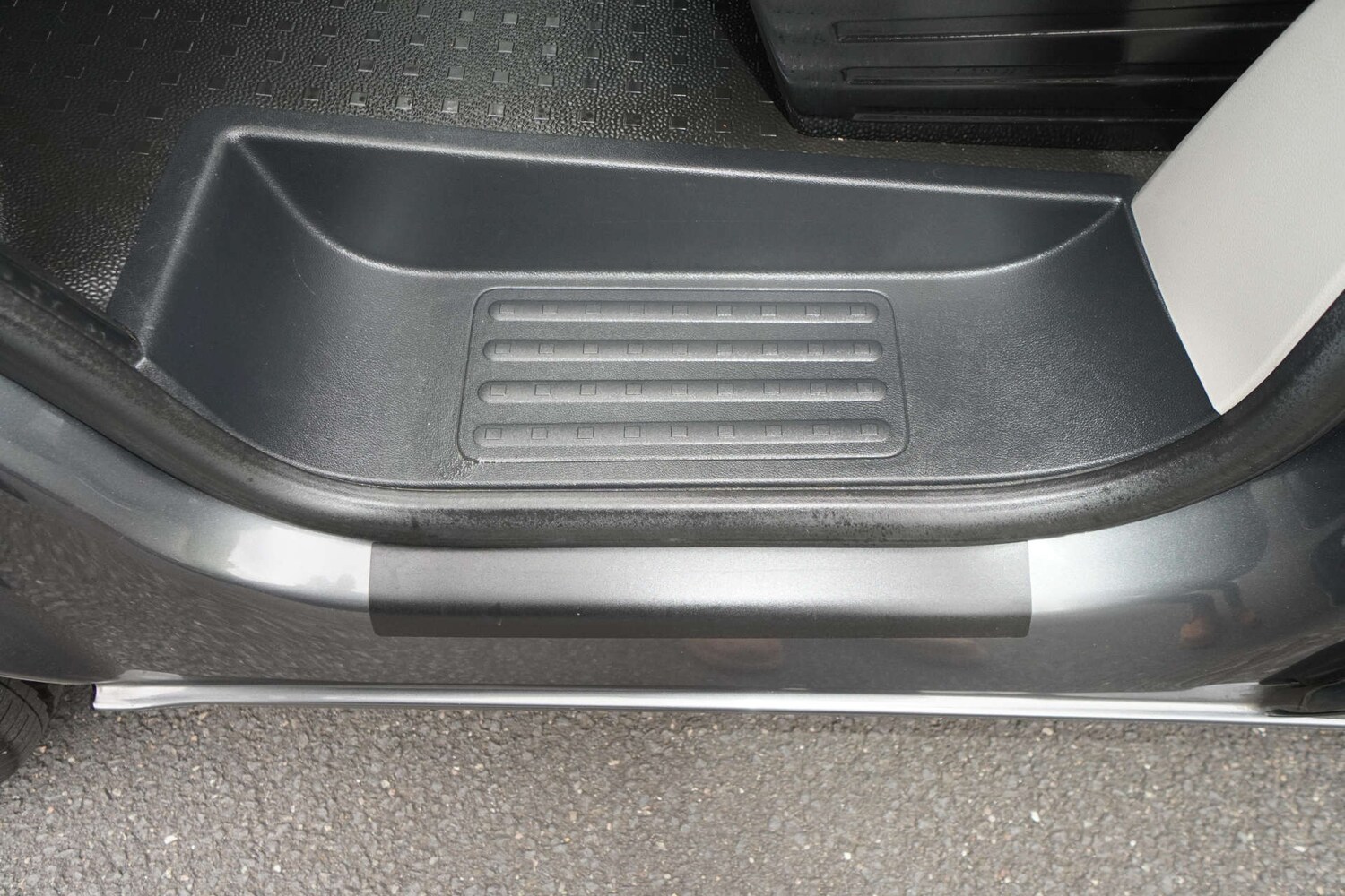 Used Volkswagen Transporter 2020 for sale - 76601350: Photo 78