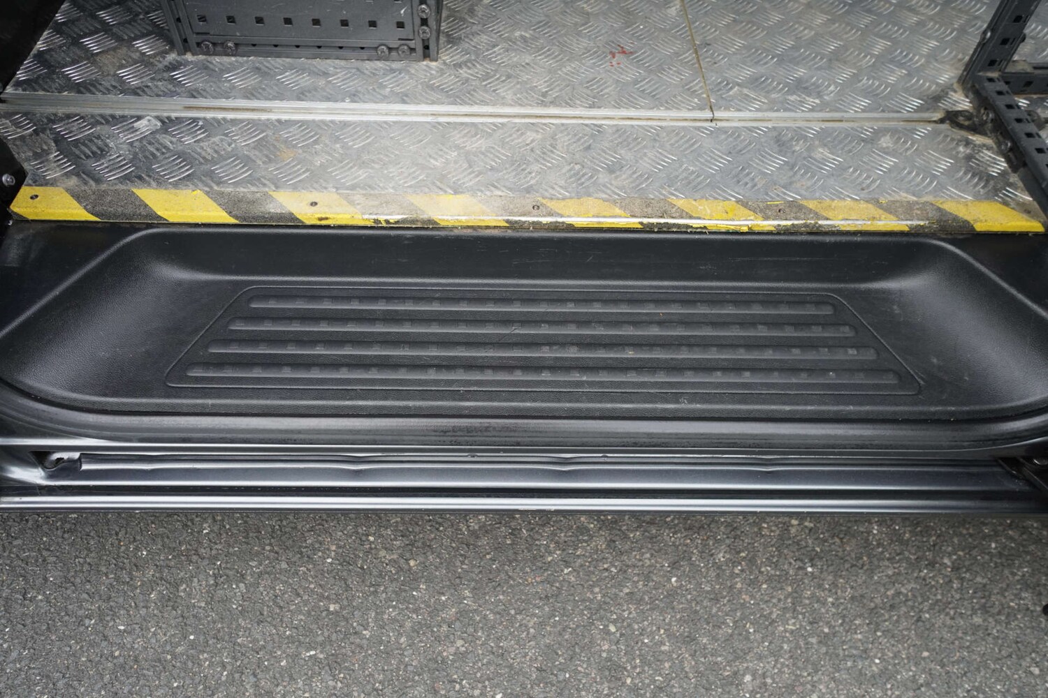 Used Volkswagen Transporter 2020 for sale - 76601350: Photo 79