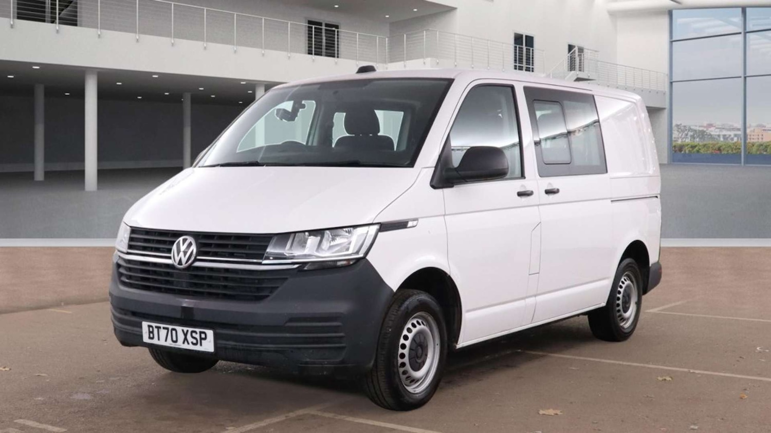 Used Volkswagen Transporter 2021 for sale - 76404389: Photo 2