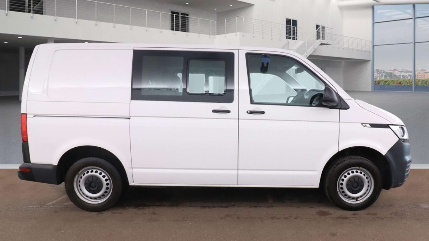 Used Volkswagen Transporter 2021 for sale - 76404389: Photo 5