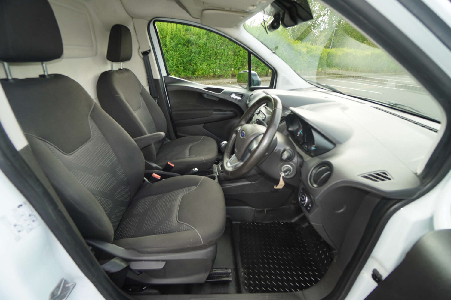 Used Ford Transit Courier 2021 for sale - 76601424: Photo 14