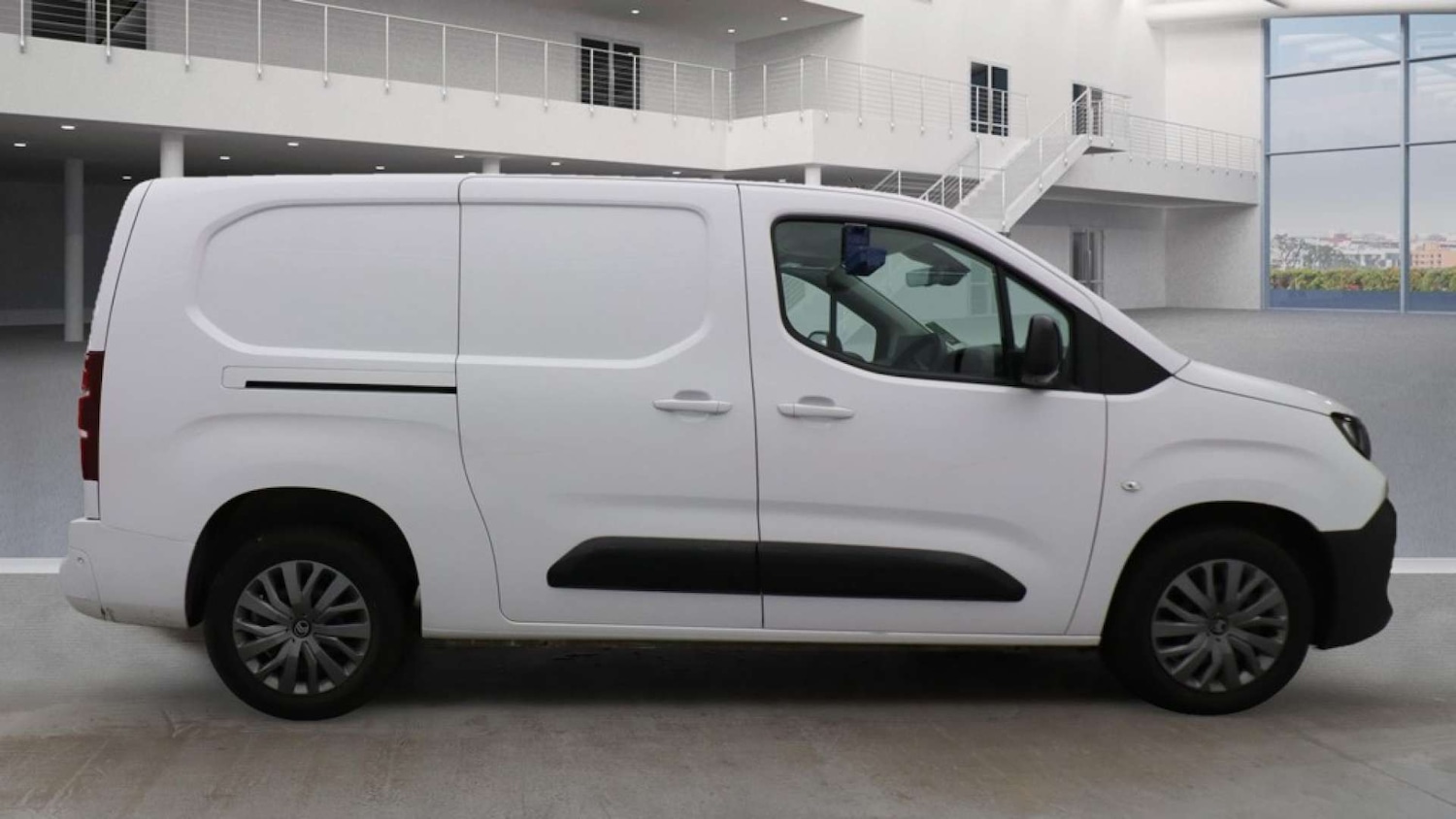 Used Citroen Berlingo 2024 for sale - 76966967: Photo 9