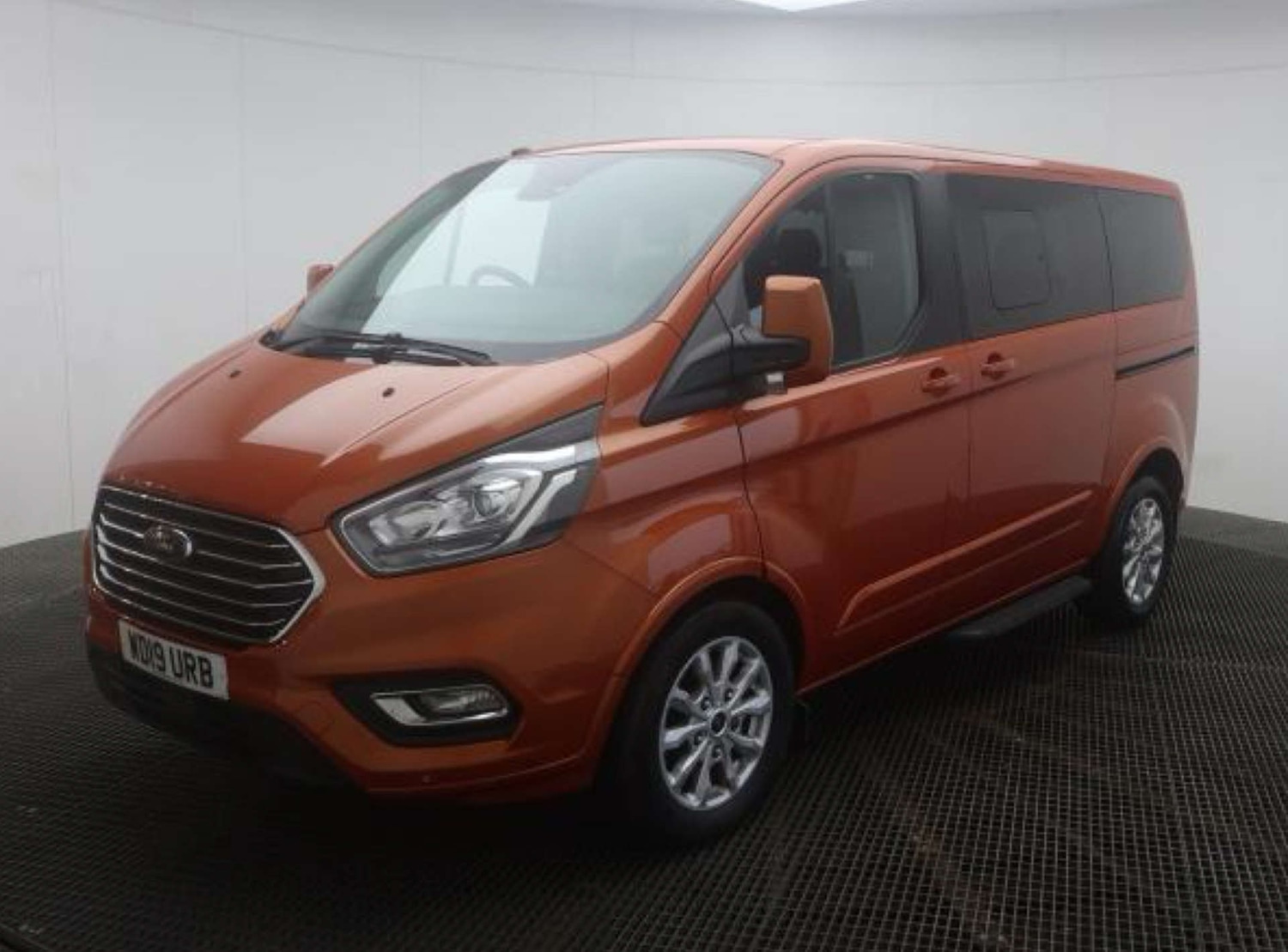 Used Ford Tourneo Custom 2019 for sale - 77664939: Photo 2