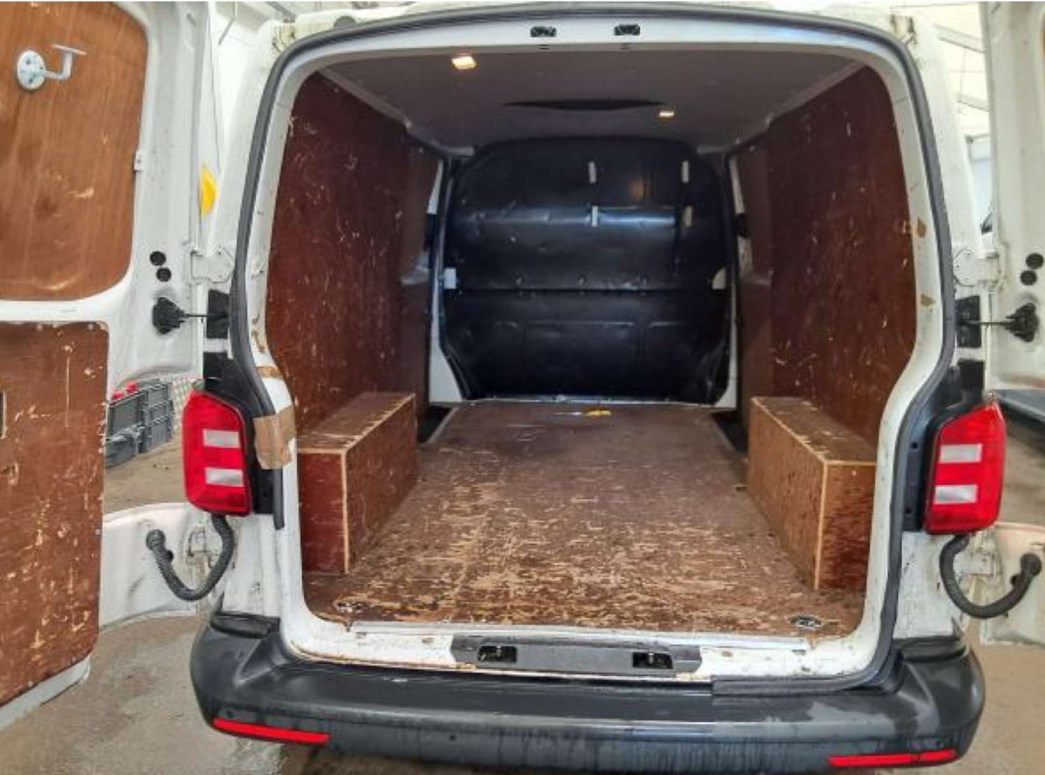 Used Volkswagen Transporter 2019 for sale - 76601433: Photo 13