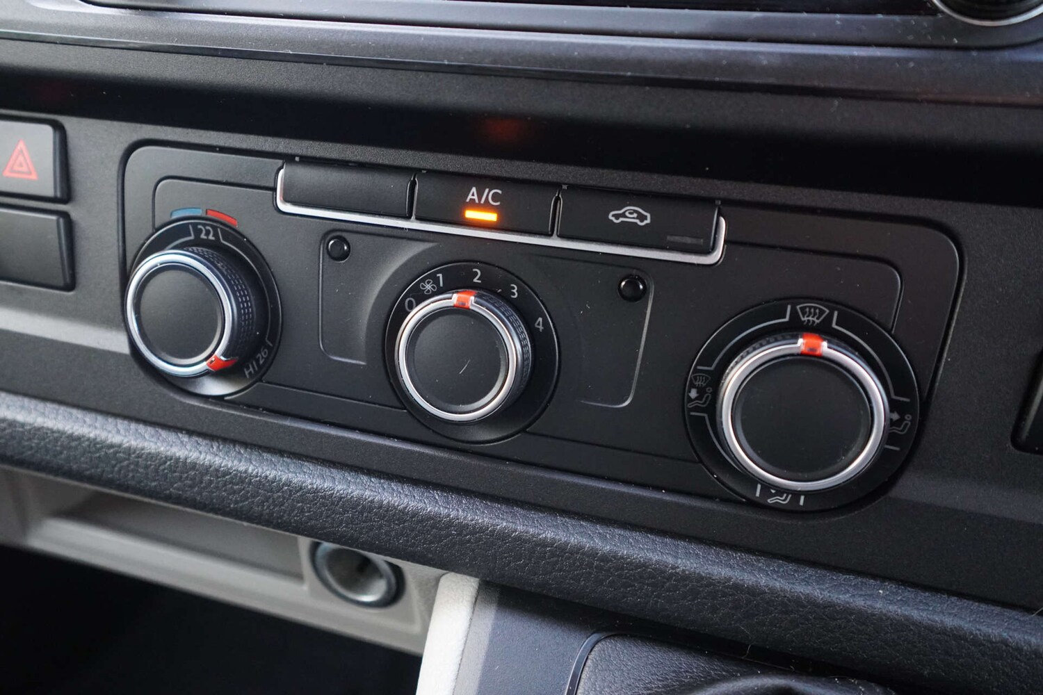 Used Volkswagen Transporter 2019 for sale - 76601433: Photo 47