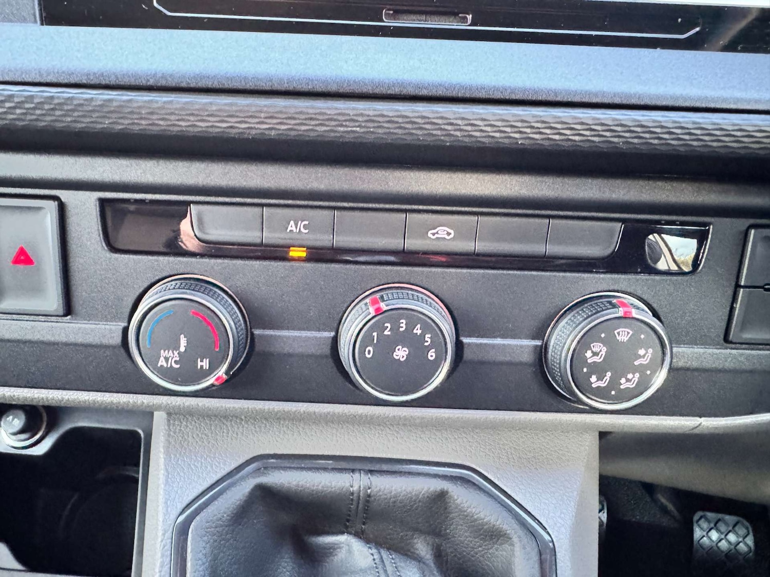 Used Volkswagen Transporter 2021 for sale - 77301746: Photo 35