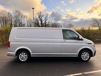 Used Volkswagen Transporter 2021 for sale - 77301746: Photo