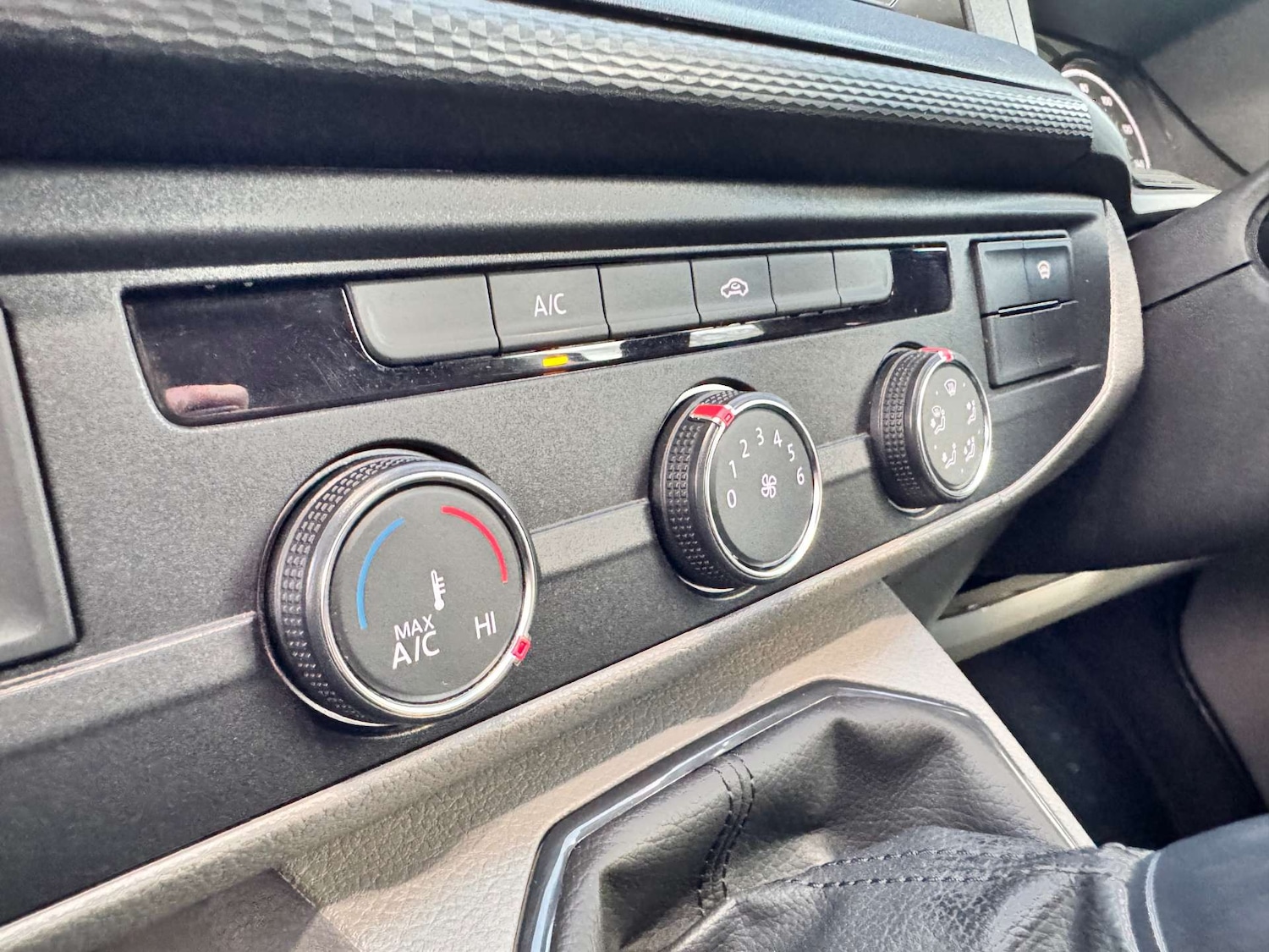 Used Volkswagen Transporter 2021 for sale - 77301746: Photo 54