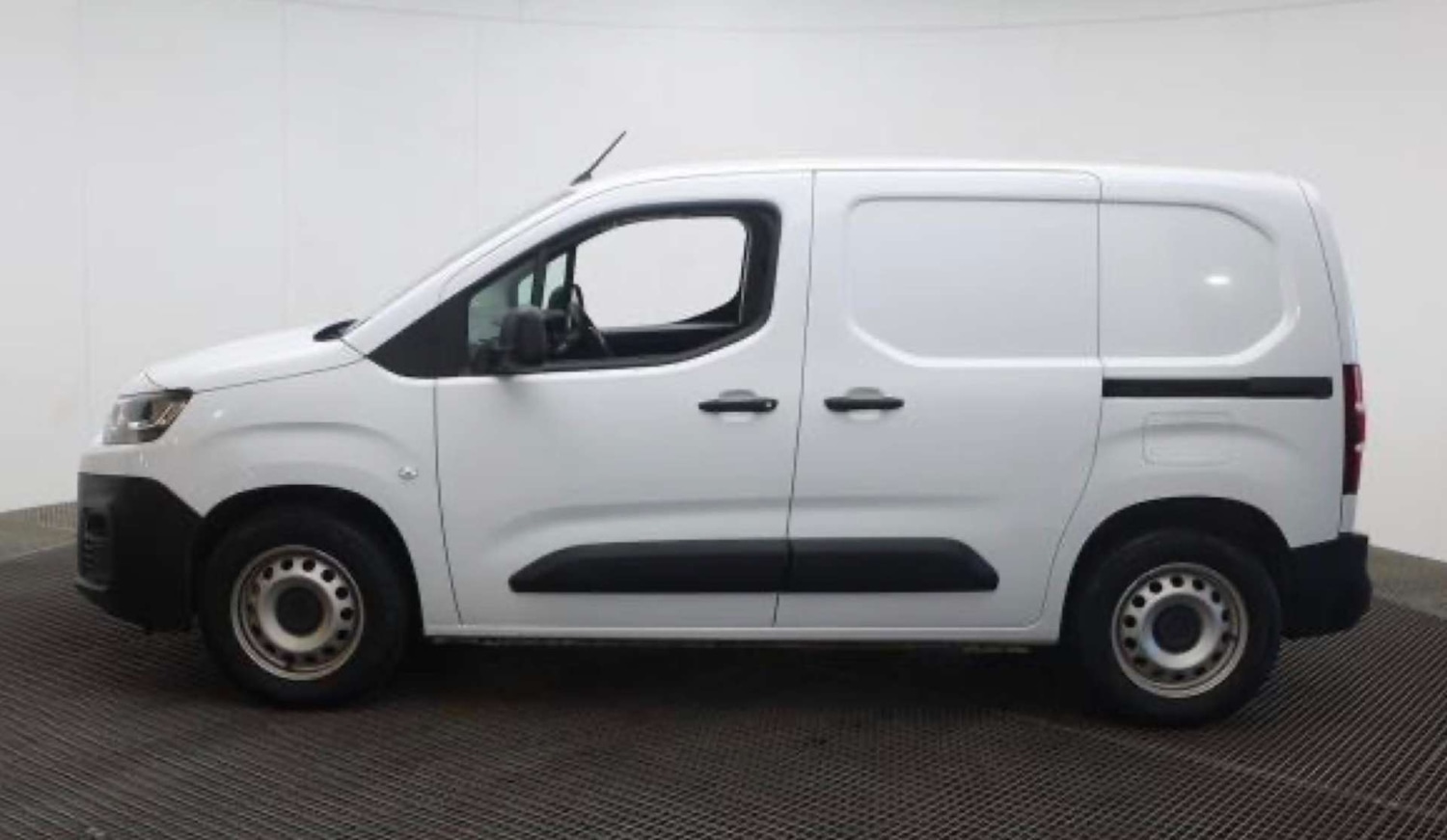 Used Citroen Berlingo 2023 for sale - 77129801: Photo 9