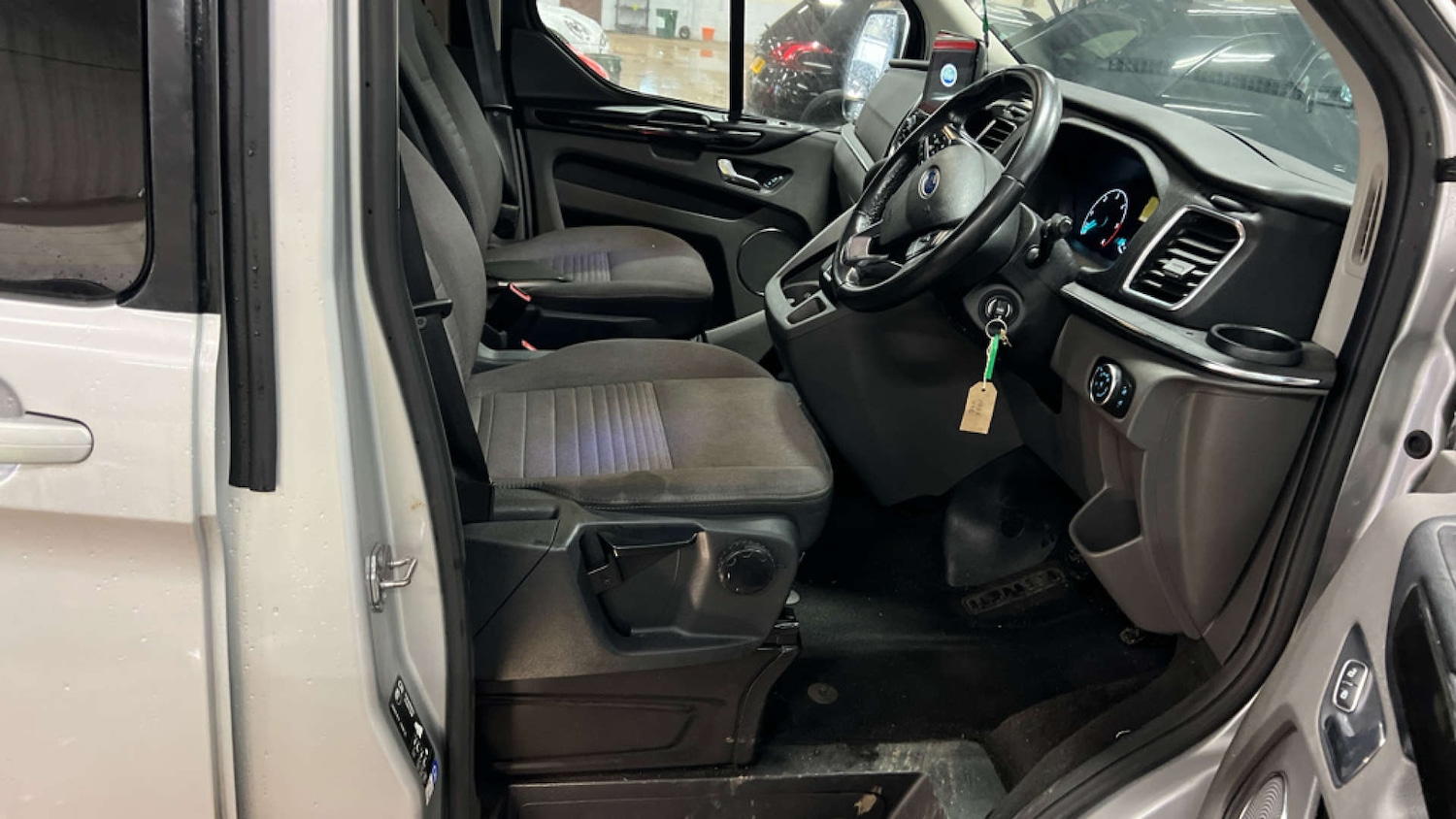Used Ford Tourneo Custom 2018 for sale - 77357560: Photo 13
