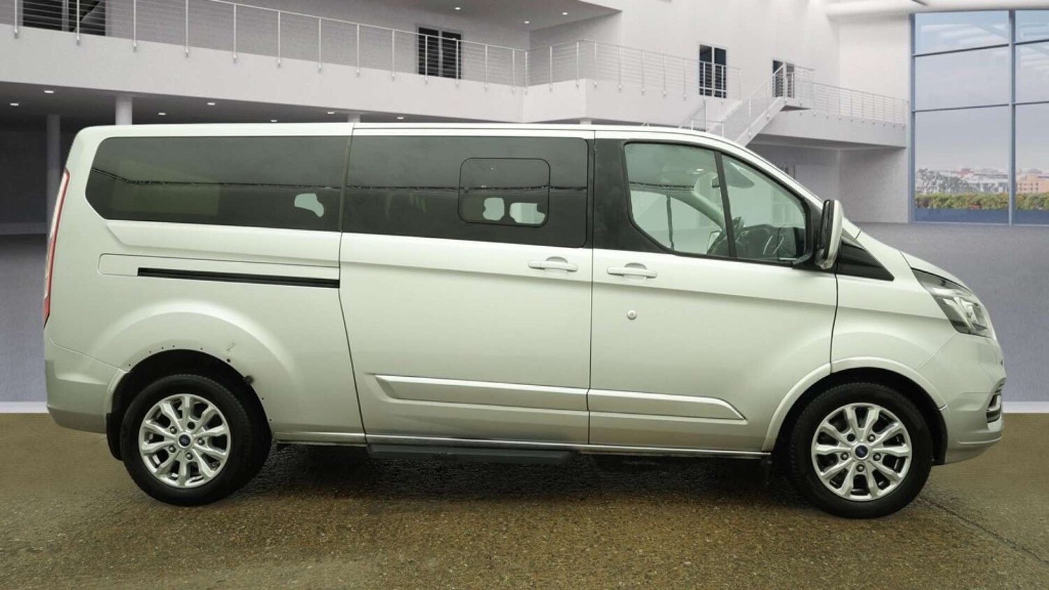 Used Ford Tourneo Custom 2018 for sale - 77357560: Photo 9