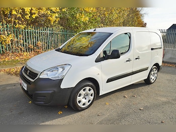 Used Peugeot Partner 2018 for sale - 76005201: Photo