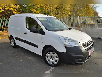 Used Peugeot Partner 2018 for sale - 76005201: Photo