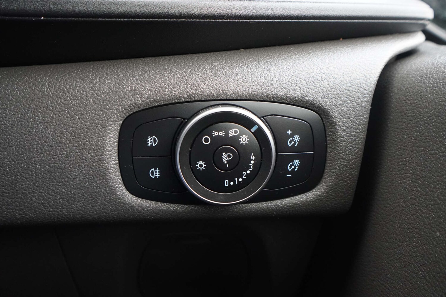 Used Ford Transit Custom 2020 for sale - 76974710: Photo 44