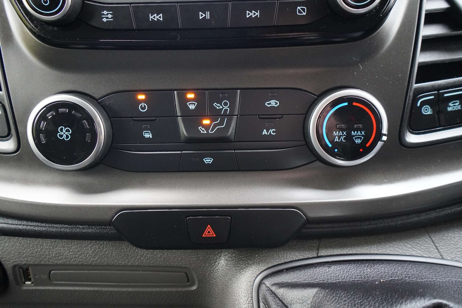 Used Ford Transit Custom 2020 for sale - 76974710: Photo 51