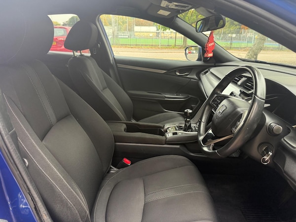 Used Honda Civic 2017 for sale - 76307131: Photo 15