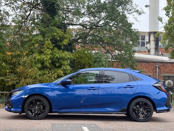 Used Honda Civic 2017 for sale - 76307131: Photo 4