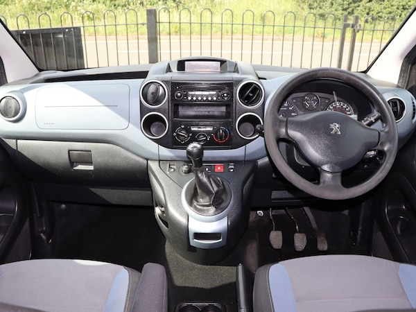 Used Peugeot Partner Tepee 2013 for sale - 74989888: Photo 19