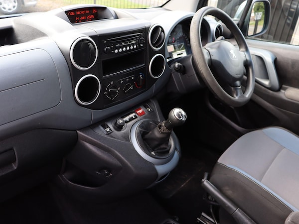 Used Peugeot Partner Tepee 2013 for sale - 74989888: Photo 20