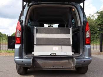 Used Peugeot Partner Tepee 2013 for sale - 74989888: Photo