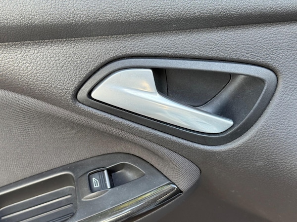 Used Ford Focus 2015 for sale - 76190074: Photo 15