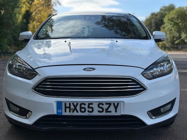 Used Ford Focus 2015 for sale - 76190074: Photo 2