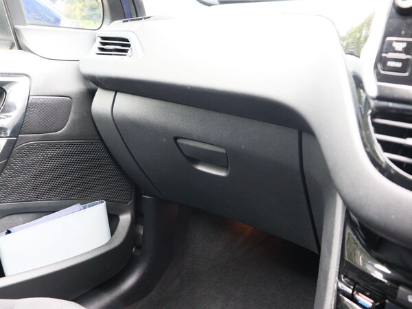 Used Peugeot 208 2013 for sale - 75082328: Photo 19