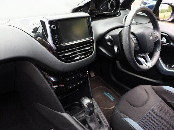 Used Peugeot 208 2013 for sale - 75082328: Photo 32