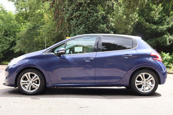 Used Peugeot 208 2013 for sale - 75082328: Photo 8