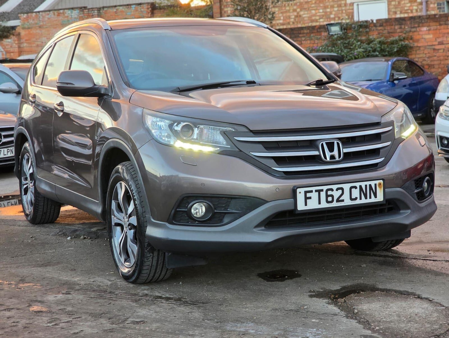 Used Honda CR-V 2012 for sale - 76377561: Photo 2
