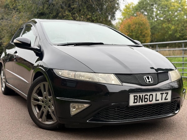 Used Honda Civic 2010 for sale - 76283121: Photo 1