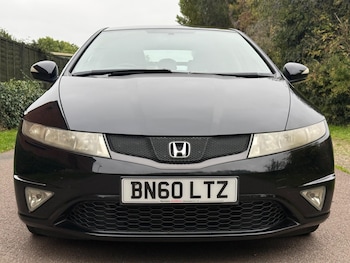 Used Honda Civic 2010 for sale - 76283121: Photo 2