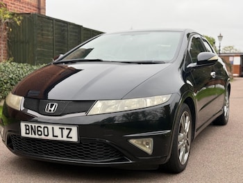 Used Honda Civic 2010 for sale - 76283121: Photo 3