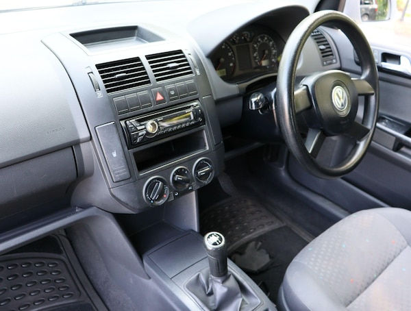 Used Volkswagen Polo 2004 for sale - 75520809: Photo 28